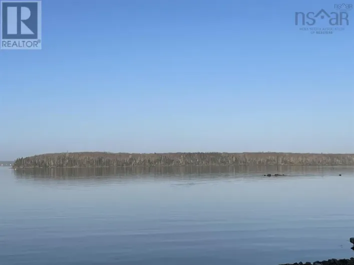 Mikes Island, Surette's Island