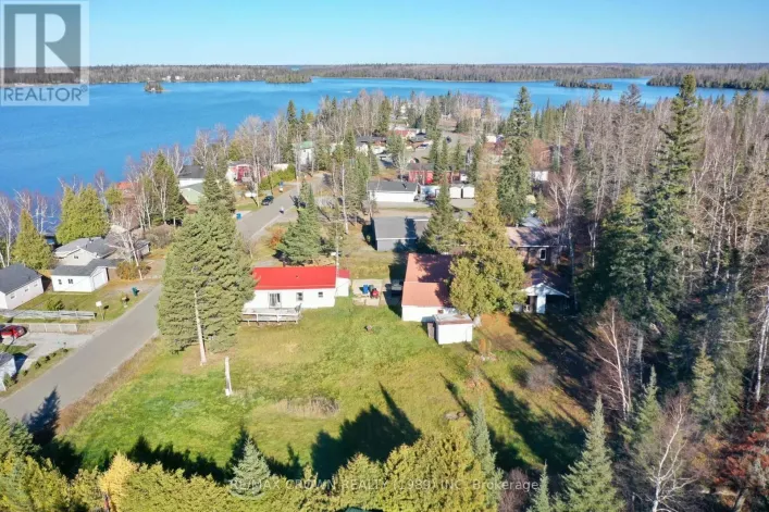 MOONBEAM - 42 LEFEBVRE PENINSULA ROAD, Kapuskasing