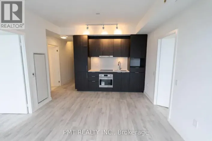 N2610 - 7 GOLDEN LION HEIGHTS, Toronto
