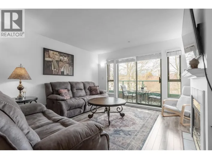 P12 223 MOUNTAIN HIGHWAY, North Vancouver