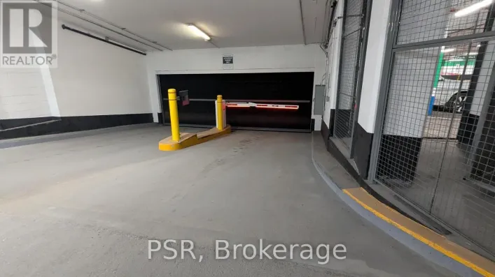 P71 - 11 WELLESLEY STREET W, Toronto