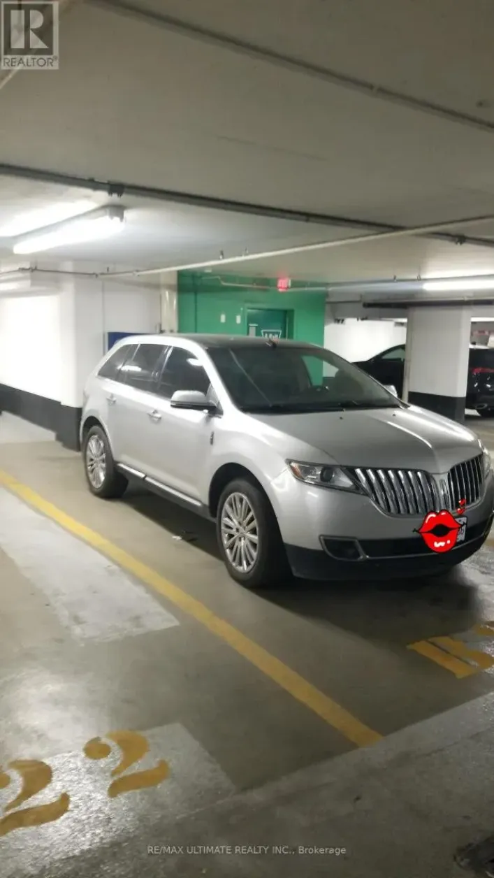 PARKING B21 - 393 KING STREET W, Toronto