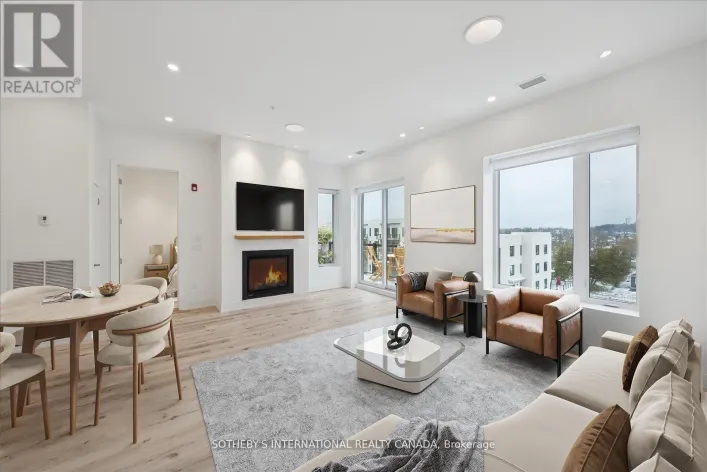 PENTHOUSE 1 - 19A WEST STREET N, Kawartha Lakes