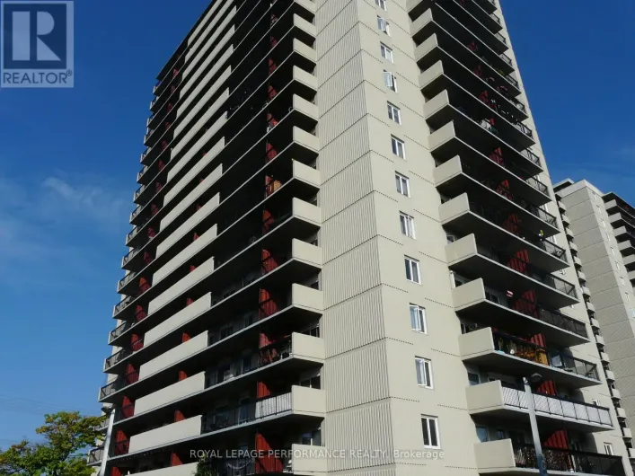 PENTHOUSE 2 - 158C MCARTHUR AVENUE, Ottawa