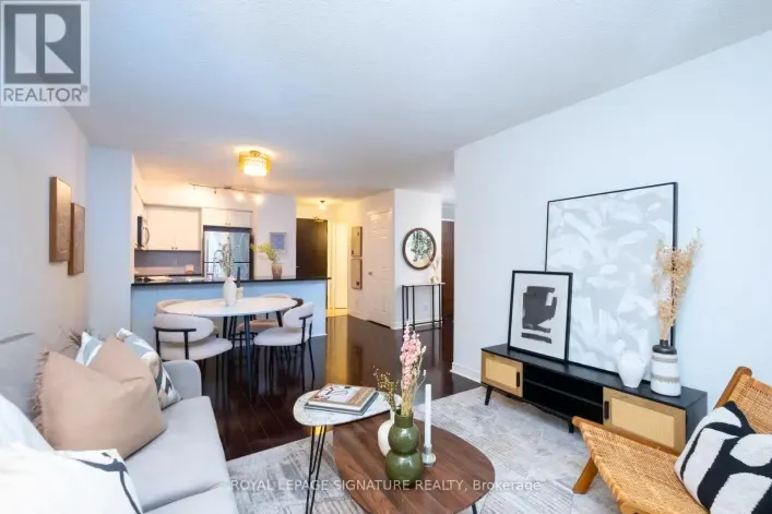 PH03 - 30 GRAND TRUNK CRESCENT, Toronto