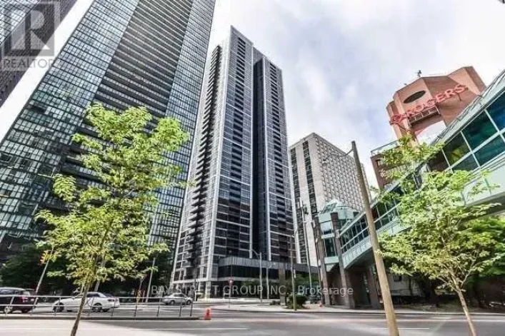 PH05 - 28 TED ROGERS WAY, Toronto