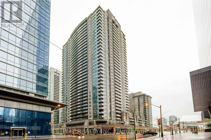 PH06 - 30 GRAND TRUNK CRESCENT, Toronto