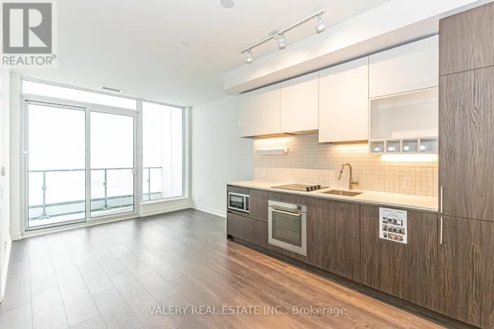 PH06 - 5 BUTTERMILL AVENUE, Vaughan