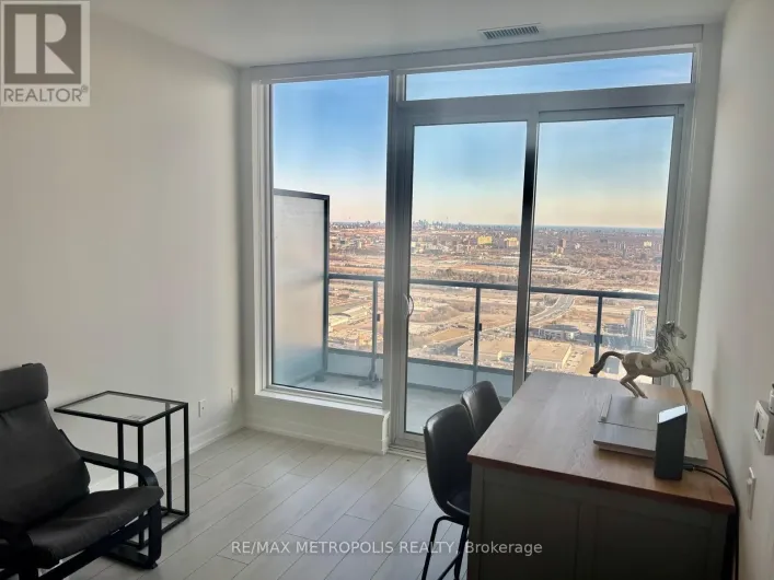 PH08 - 5 BUTTERMILL AVENUE, Vaughan