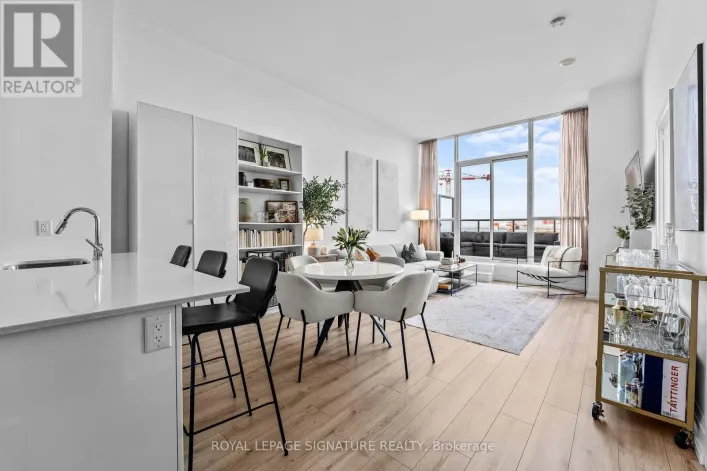 PH09 - 5 HANNA AVENUE, Toronto