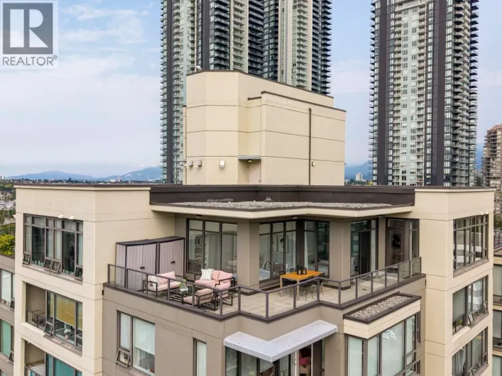 PH1 4182 DAWSON STREET, Burnaby