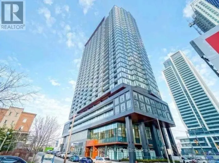PH11 - 19 WESTERN BATTERY ROAD, Toronto