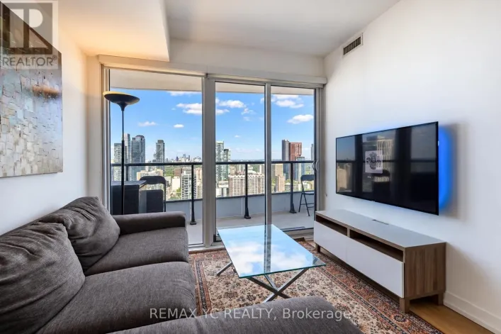 PH11 - 85 WOOD STREET, Toronto