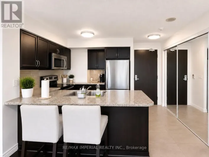 PH15 - 25 LOWER SIMCOE STREET, Toronto