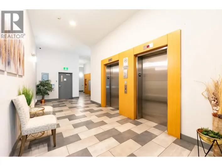 PH27 6283 KINGSWAY, Burnaby