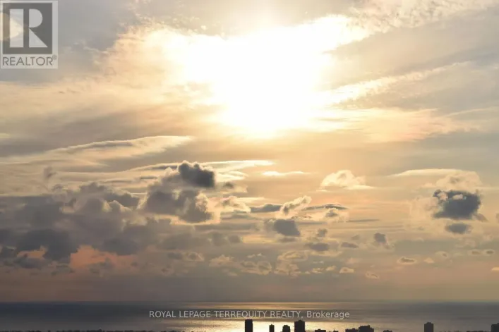 PH3 - 225 WEBB DRIVE, Mississauga