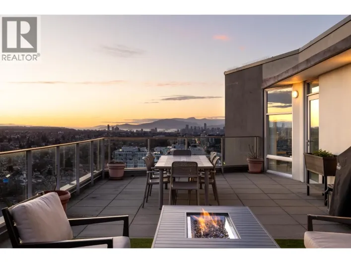 PH3 4815 ELDORADO MEWS, Vancouver