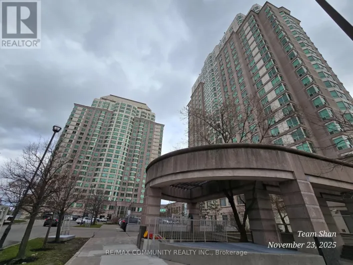 PH302 - 1 LEE CENTERE DRIVE, Toronto