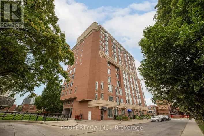 PH4 - 15 MAPLEWOOD AVENUE, Toronto