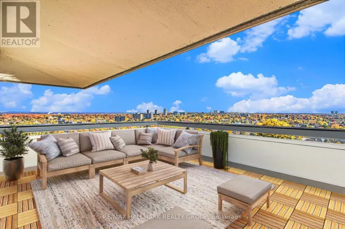 PH4 - 158C MCARTHUR AVENUE, Ottawa