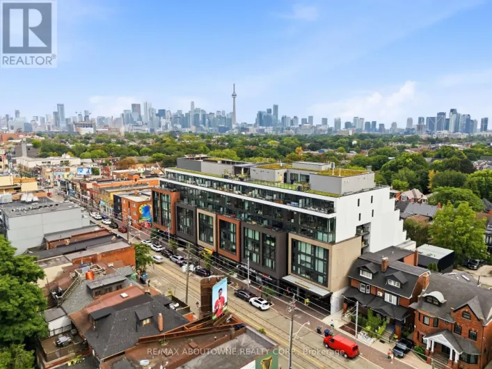 PH618 - 899 COLLEGE STREET, Toronto
