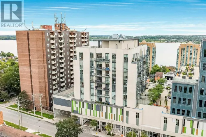 PH7 - 111 WORSLEY STREET, Barrie