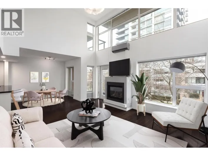 PH7 1288 CHESTERFIELD AVENUE, North Vancouver