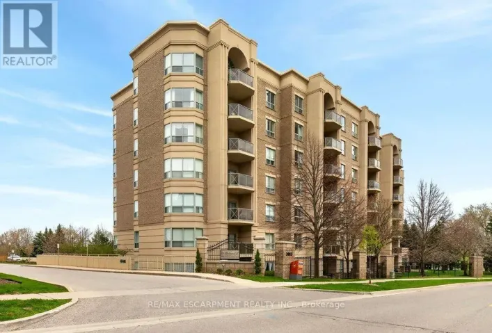 PH8 - 2085 AMHERST HEIGHTS DRIVE, Burlington