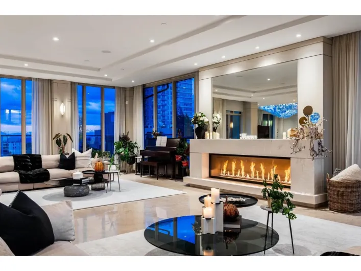 PH801 1551 FOSTER STREET, White Rock