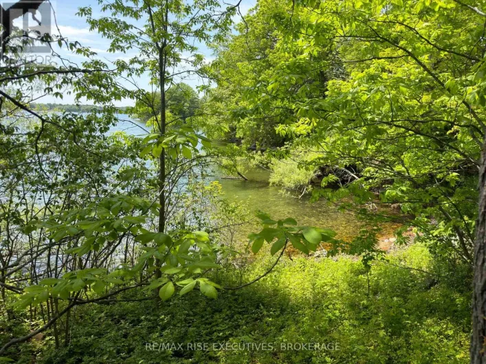 PT LT 5 WYONA LANE, Frontenac Islands