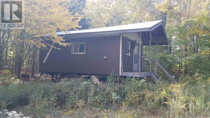 Q and R Line, Hilton Township