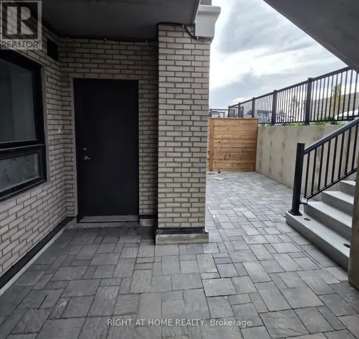 Q8 - 25 PALACE ST STREET, Kitchener