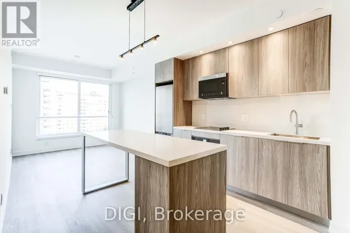 Q820 - 120 ONTARIO STREET, Toronto