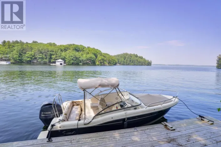 R48 - 2 BEACON ISLAND, Muskoka Lakes