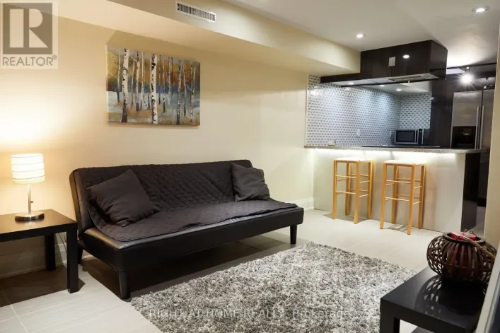 REAR - 1547 KINGSTON ROAD, Toronto