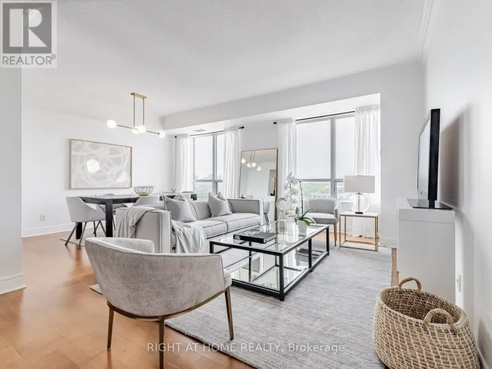 RG1 - 1 CLAIRTRELL ROAD, Toronto