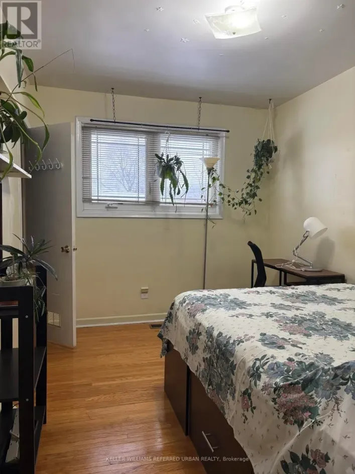 ROOM 2 - 140 RODDA BOULEVARD, Toronto