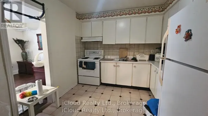 ROOM 2 - 1847 LAWRENCE AVENUE E, Toronto