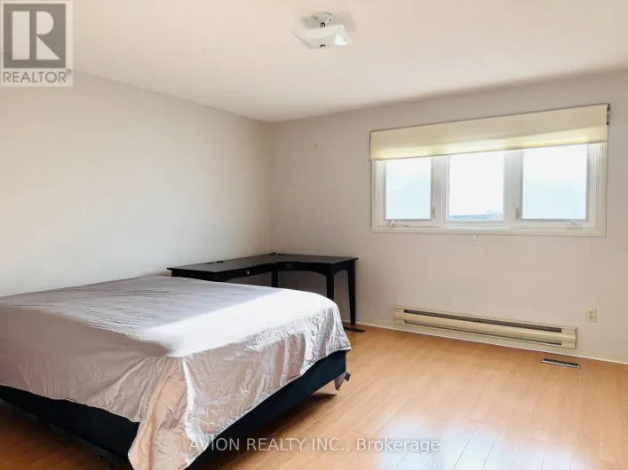 ROOM A - 15 CANTERTROT COURT, Vaughan
