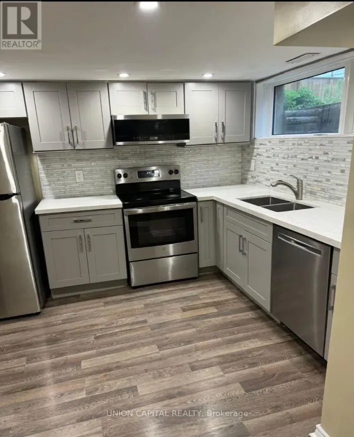 ROOM A - 427 ROSSLAND ROAD W, Oshawa