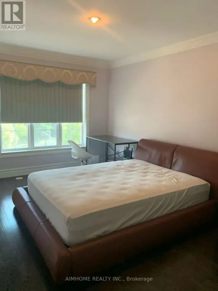 ROOM1 - 24 EXCHEQUER PLACE, Toronto