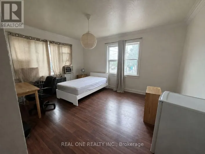 ROOM2 - 3287 LAKE SHORE BOULEVARD W, Toronto