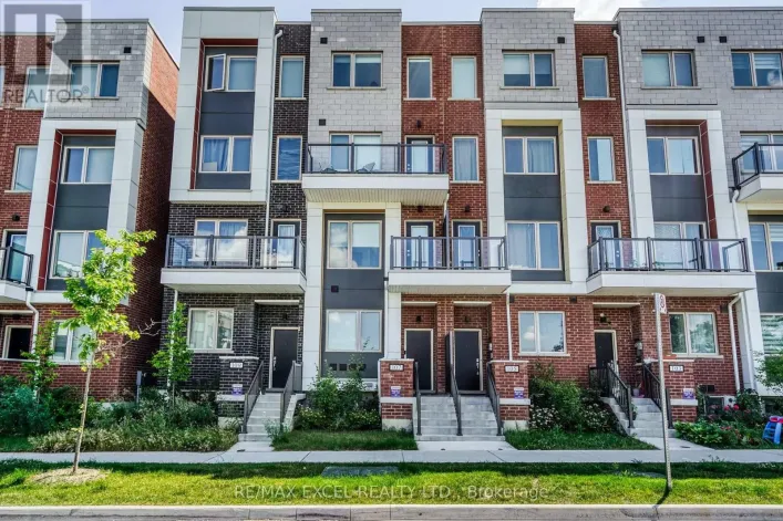 ROOM4 - 70 WILLIAM DUNCAN ROAD, Toronto