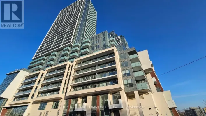 S2806 - 8 OLYMPIC GARDEN DRIVE, Toronto