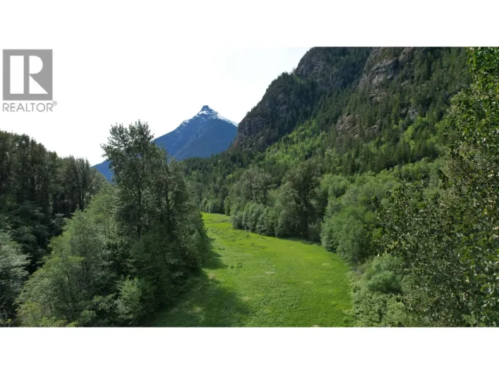 SE 1/4 SEC 29 MACKENZIE 20 HIGHWAY, Bella Coola