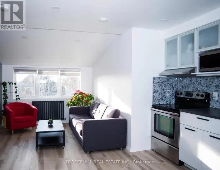 SECOND FLOOR - 214 BLACKTHORN AVENUE, Toronto