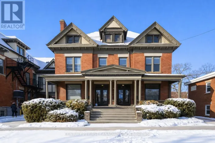 SECOND FLOOR (4 UNITS) - 410 QUEENS AVENUE, London East