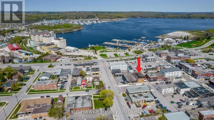 SECOND FLOOR - 518 DOMINION AVENUE, Midland