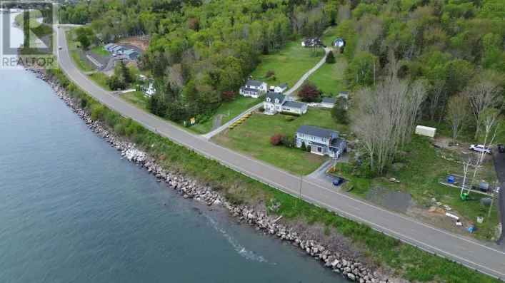 Shore Road, Bay View