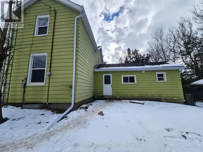 SIDE UNIT (FACING NORTH) - 18852 LESLIE STREET, East Gwillimbury